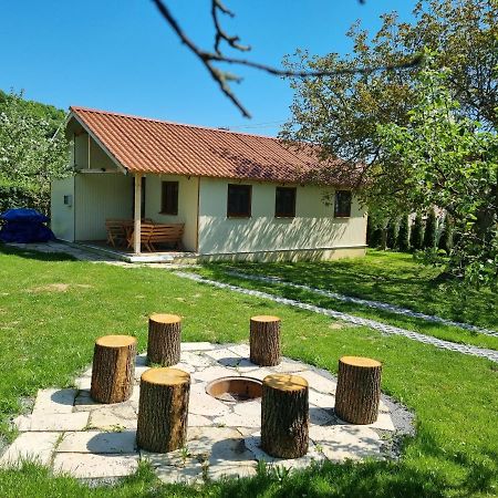 Domcek Pod Orechom Banska Stiavnica Ngoại thất bức ảnh