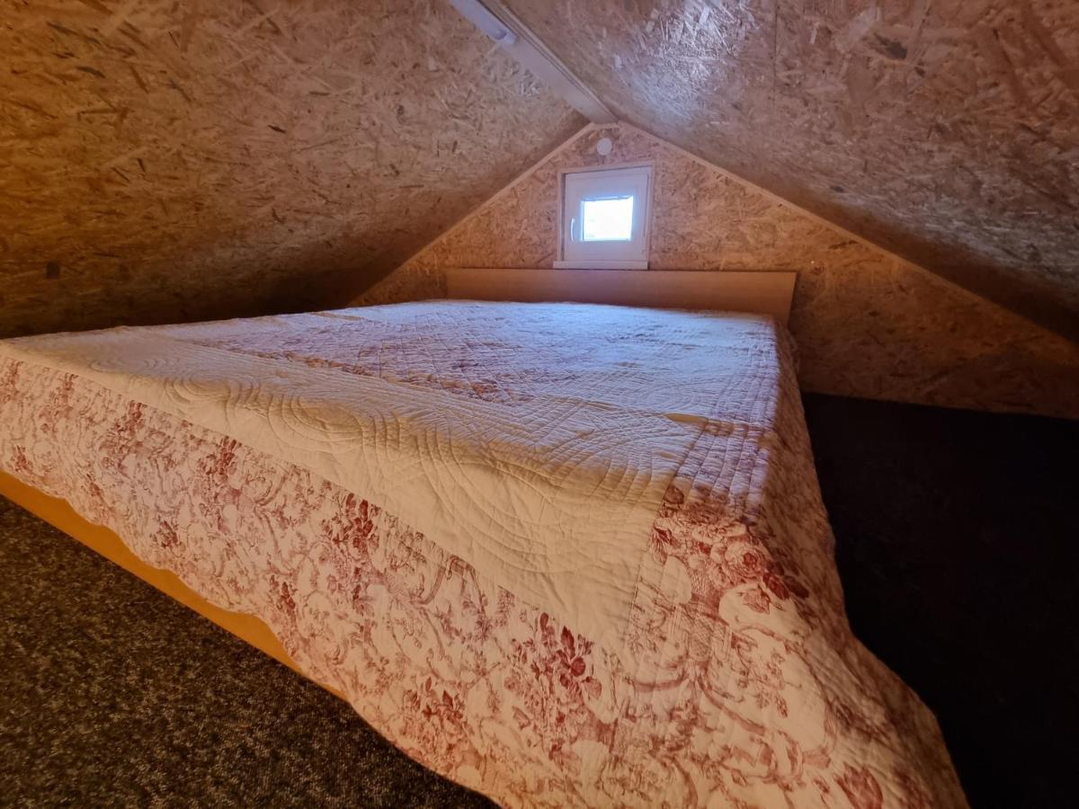 Domcek Pod Orechom Banska Stiavnica Ngoại thất bức ảnh