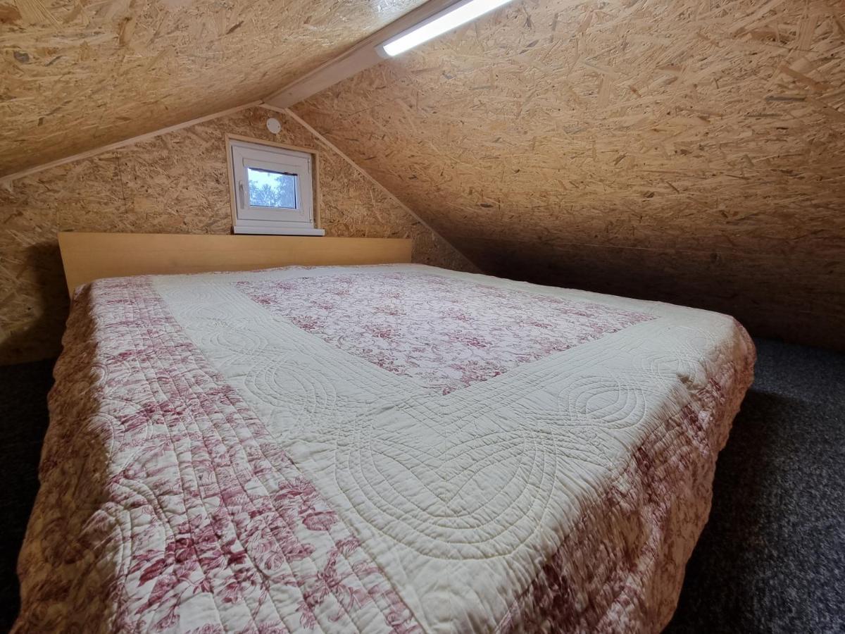 Domcek Pod Orechom Banska Stiavnica Ngoại thất bức ảnh
