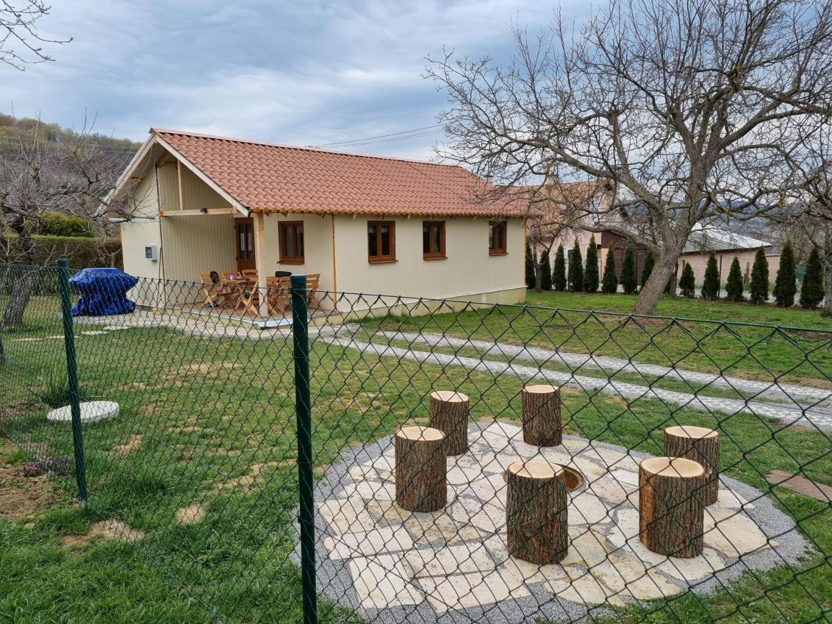 Domcek Pod Orechom Banska Stiavnica Ngoại thất bức ảnh