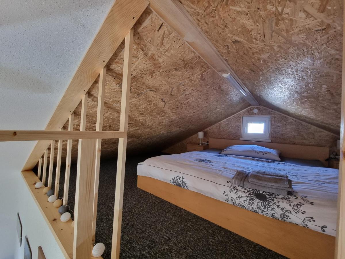 Domcek Pod Orechom Banska Stiavnica Ngoại thất bức ảnh